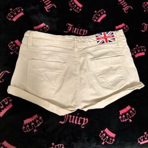 Yes! Pink Jean shorts